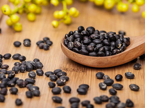 帮助卵泡不破就吃这三种食物，原来黑豆破卵的作用这么强