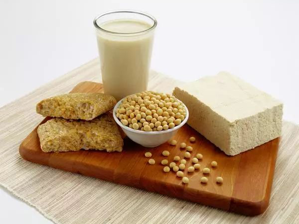 睾酮高的女性注意了，除了避孕药选择这些食物也能降下来