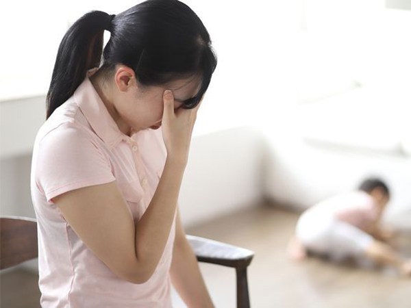 女人独自带娃抑郁概率高，情绪低落正是初期表现