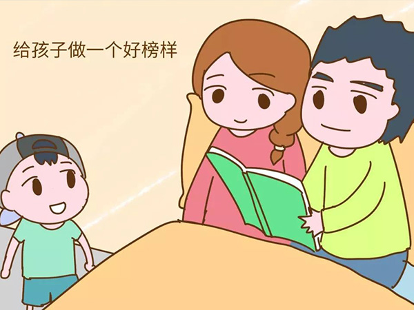 57岁奶奶偷钱包被抓甩锅给孙子，家长真不能给孩子做坏榜样