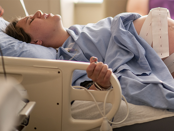 怀孕后要生孩子时认清这四大前兆，看规律宫缩真的很准