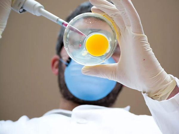 失独母亲60岁高龄生下双胞胎，这些试管条件对她们更严苛