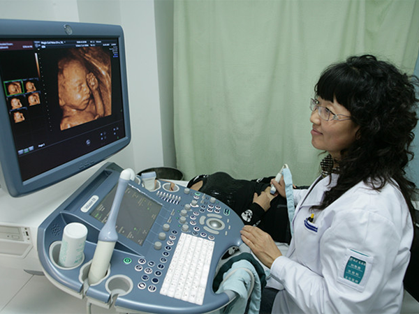 四维单子暗藏胎儿性别，已生女孩的过来人教你怎么看