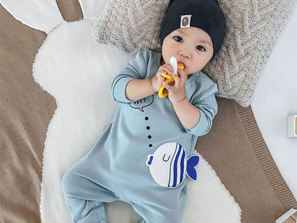 解读宝宝穿衣法则，三暖二凉保暖散热两不误