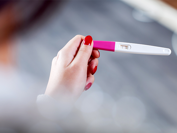 分享早孕试纸看男女的小妙招，第一道和第二道准确率大不同