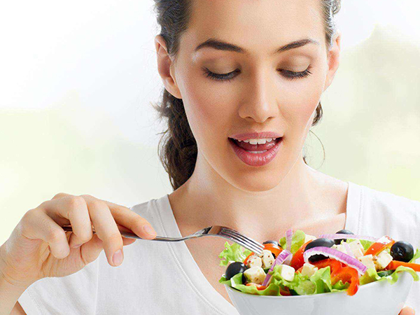 让胎儿长得慢一点的食谱推荐，孕妇吃这些不长胎也不长肉