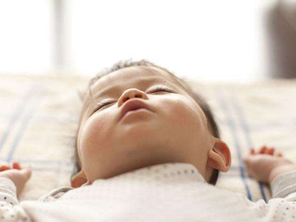 孩子一岁开始吐舌头就是唐氏儿？这五大表现才是判断依据