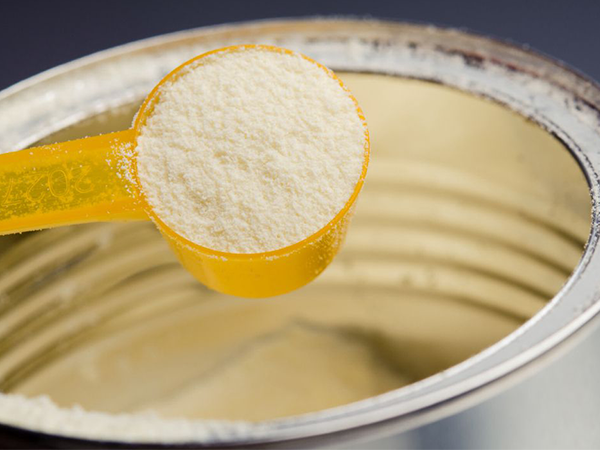 全奶粉科学喂养的正确方法，奶量、喂奶间隔都要把握好