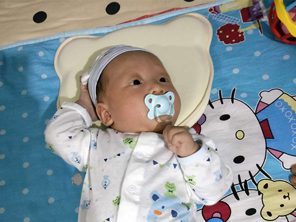 家长拿掉安抚奶嘴必学技巧，强行拉出小心适得其反