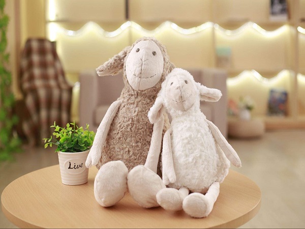 安抚巾和安抚玩偶价格、安全性对比，看完便知哪个好