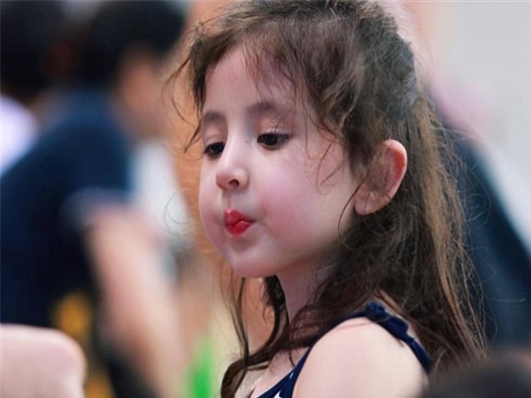 混血儿智商高还是智商低你说了不算，关键还得看父母基因