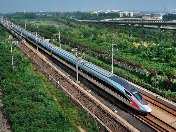 高铁站对孕妇有3大特殊待遇，可不止专用通道这一项福利