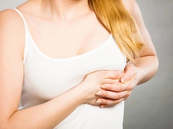 断奶期涨奶的6种正确处理方法，吸奶器挤奶不是唯一选择