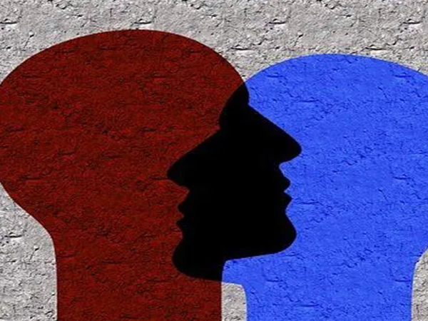 婴儿前三个月决定性格真不一定，这五个阶段才是关键时期