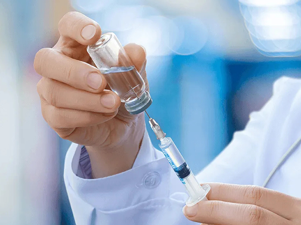 医生不建议打肺炎疫苗原因别瞎猜，除特殊人群能打尽量打