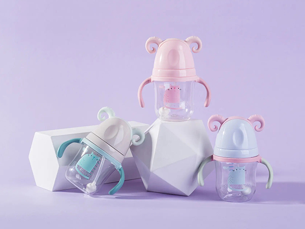 韩国comotomo奶瓶的使用方法教程，掌握奶嘴开孔技巧是关键