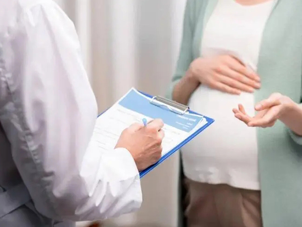 孕早期褐色分泌物图片分享，出现粘稠胶状很正常不用怕