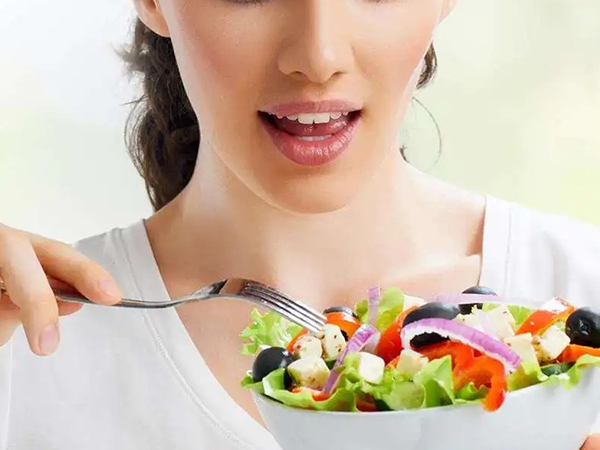 超详细的剖腹产月子餐食谱表图，一排二调三补四养有讲究