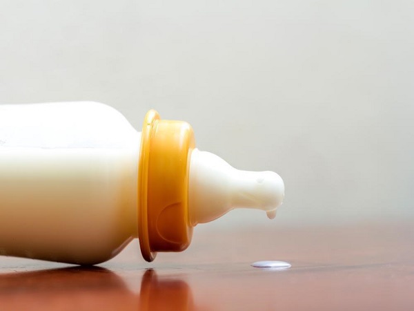 奶瓶吸着吸着有气泡不止奶嘴有问题，这三种原因别不知道