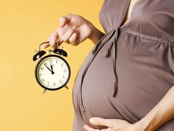 怀孕初期1-7天的症状汇总，别只知道会出现恶心的情况了