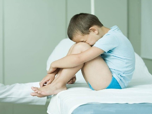 儿童性早熟干预家长直言后悔了，过度治疗后遗症真的可怕