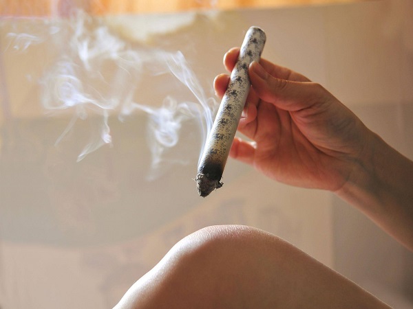 中医艾灸有助于卵泡发育成熟真不假，找准具体部位是关键