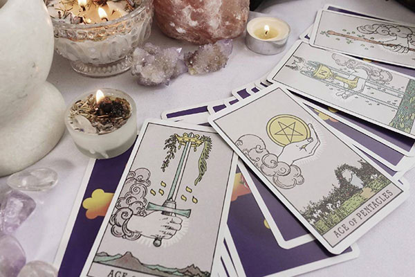 免费塔罗牌占卜测男女方法，这个牌阵代表怀男孩