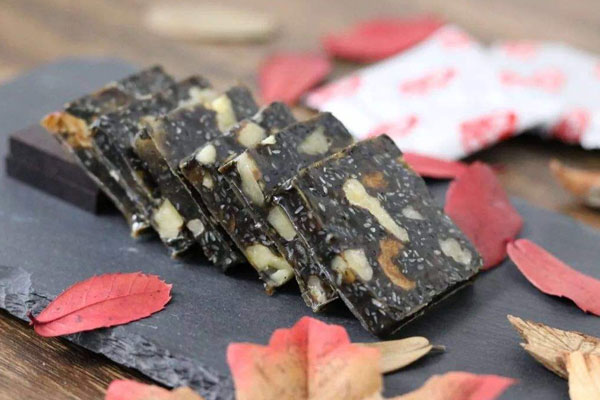 试管移植前能吃阿胶吗