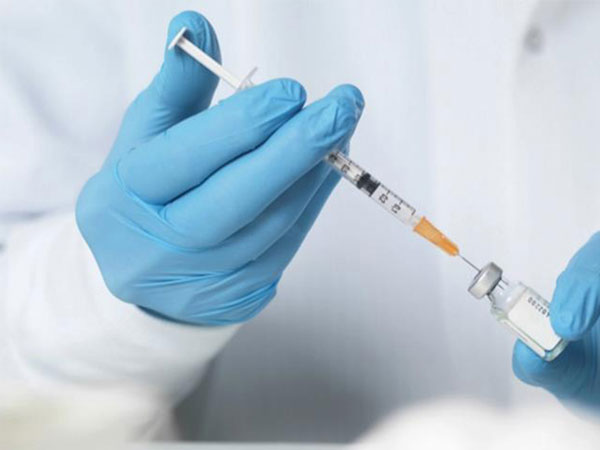 打完排卵针第二天后同房小腹一直隐痛正常吗？