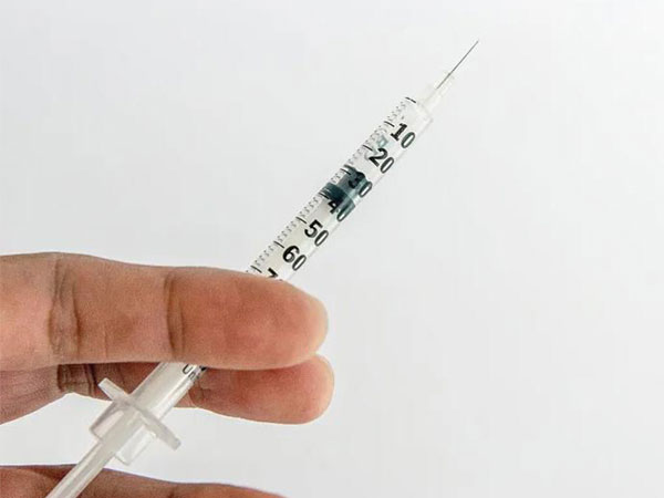 打了一针促排针后除了不想吃东西恶心身体还有什么不适？