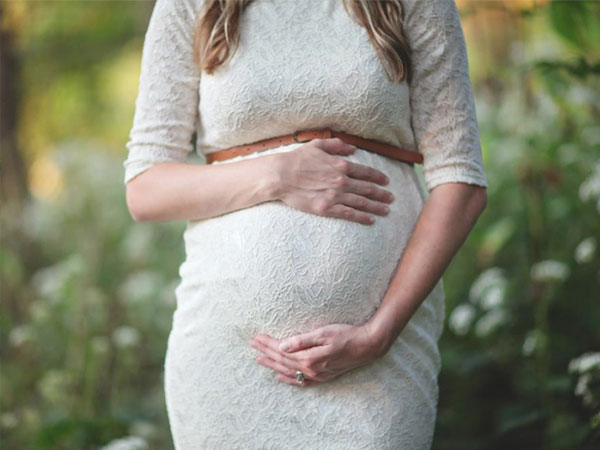 吃优思悦促排药和自然排卵哪个更容易当月怀孕？