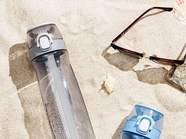 长期使用进口tritan材质的儿童水杯装100度水安全吗？