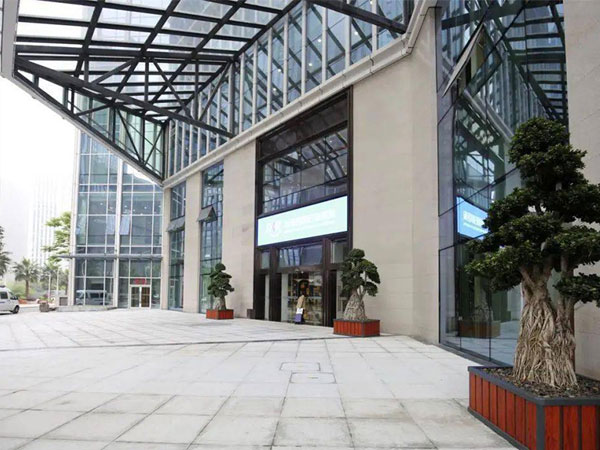 成都西囡医院广告打得好，不知道试管排名全国第几？