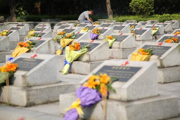 孕妇过年能上坟吗 上坟这些事项不得不关注