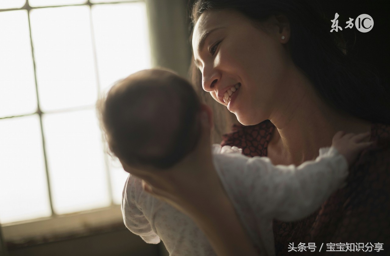 达因伊可新维生素ad滴剂怎么吃（宝宝为什么要吃伊可新）