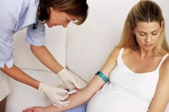 男的一个睾丸会生育吗