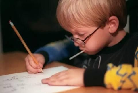 近视究竟会遗传给下一代吗