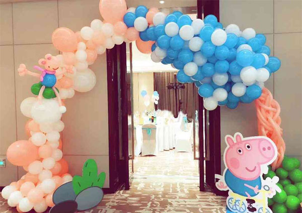 有适合发在朋友圈祝福孩子百日宴的四字祝福语吗？