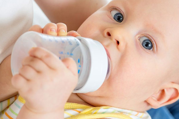 奶水稀就是没营养吗？并分享几个让奶水变浓稠的方法