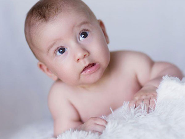 宝宝肚子胀气一直排不出来有哪7个妙招可以快速排气？