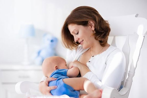 奶阵刺激法教学方法，追奶方法助你变成奶牛妈妈