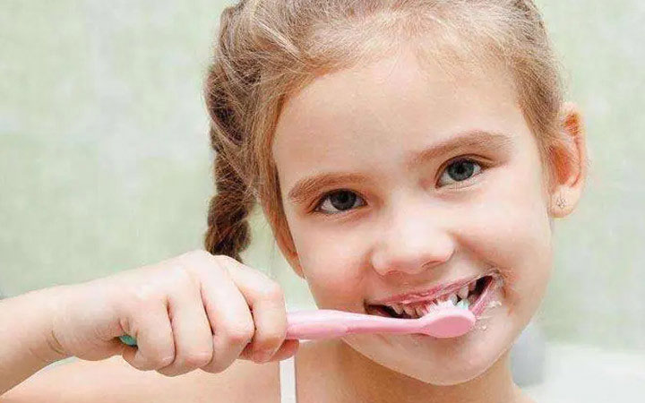 婴儿可吞咽牙膏选择哪个牌子好?婴幼儿可吞咽牙膏十大排行榜