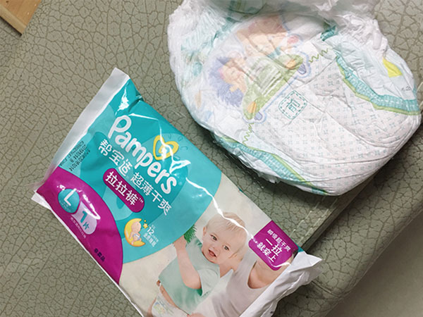 宝宝是三个月还是九个月大开始穿拉拉裤比较合适？