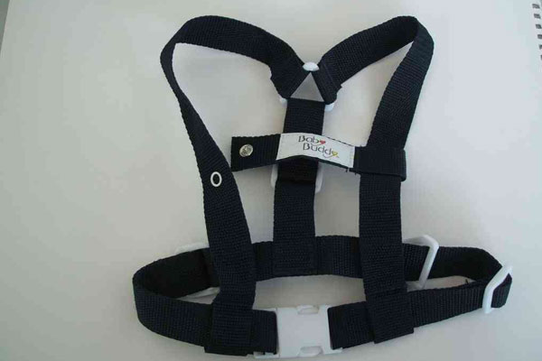 如何自己制作简易的小孩背带呢？求详细的做法图解