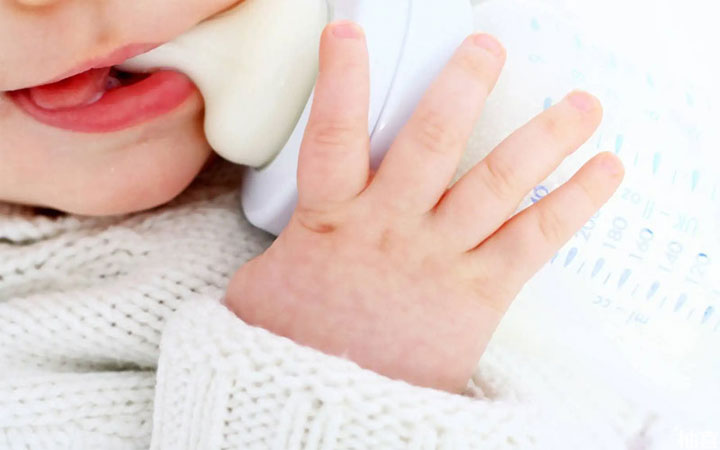 三个月宝宝厌奶期3大解决绝招顺利度过厌奶期