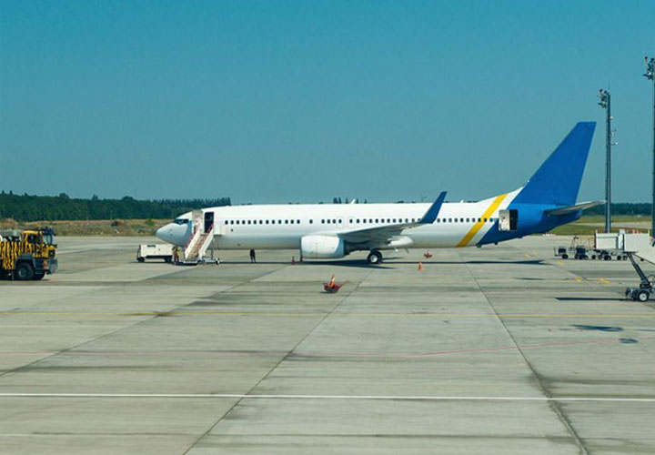 刚满两岁的宝宝从西安去北海的机票要多少钱？