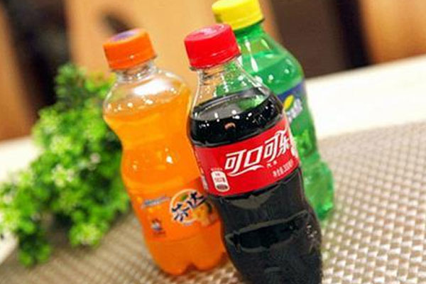 坐月子能喝可乐雪碧吗？坐月子喝可乐雪碧的坏处