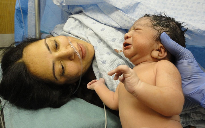 周口坐月子一个月多少钱 产后抑郁症有什么症状