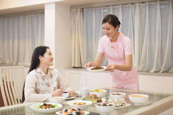 月嫂价格多少？请个月嫂一个月要多少钱？