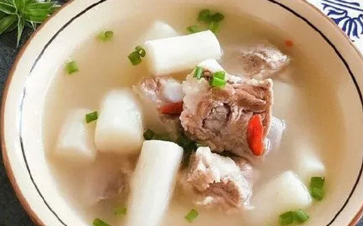 月子期喝排骨汤下奶效果如何？4种营养又下奶的排骨靓汤！